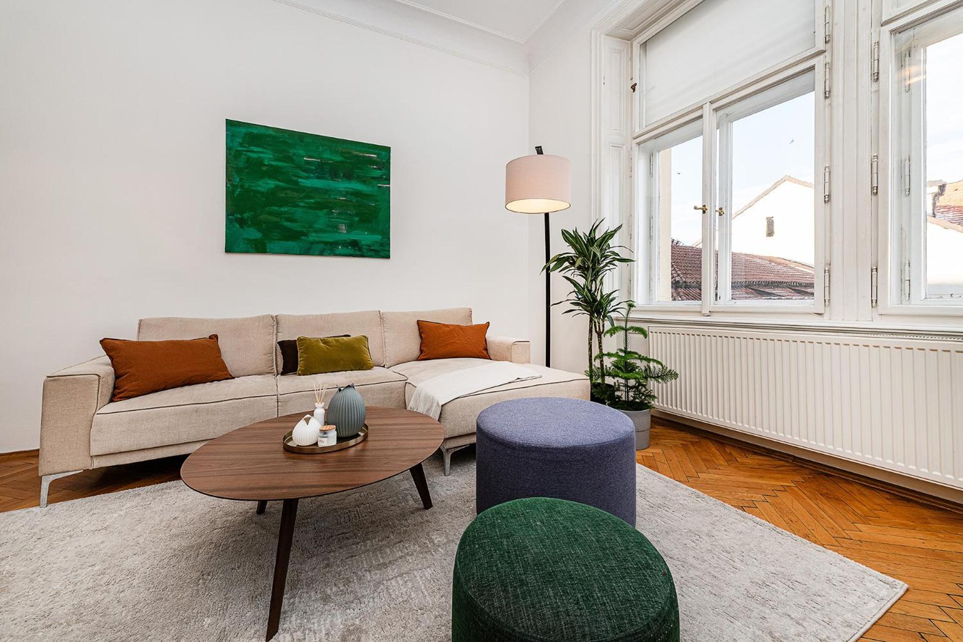 Spacious Two-bedroom In Old Town Appartamento
